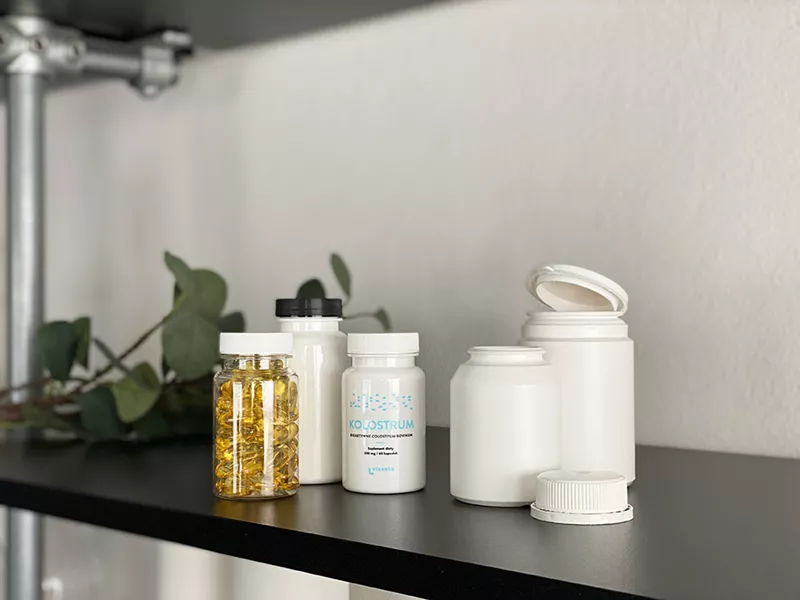 Pharmaburkar för djurvitaminer, kosttillskott och mediciner med snap-on lock